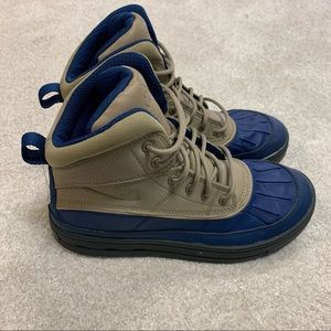Nike Kids Blue and Tan Winter Boots